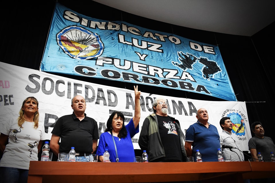Unidad en defensa de EPEC estatal e integrada