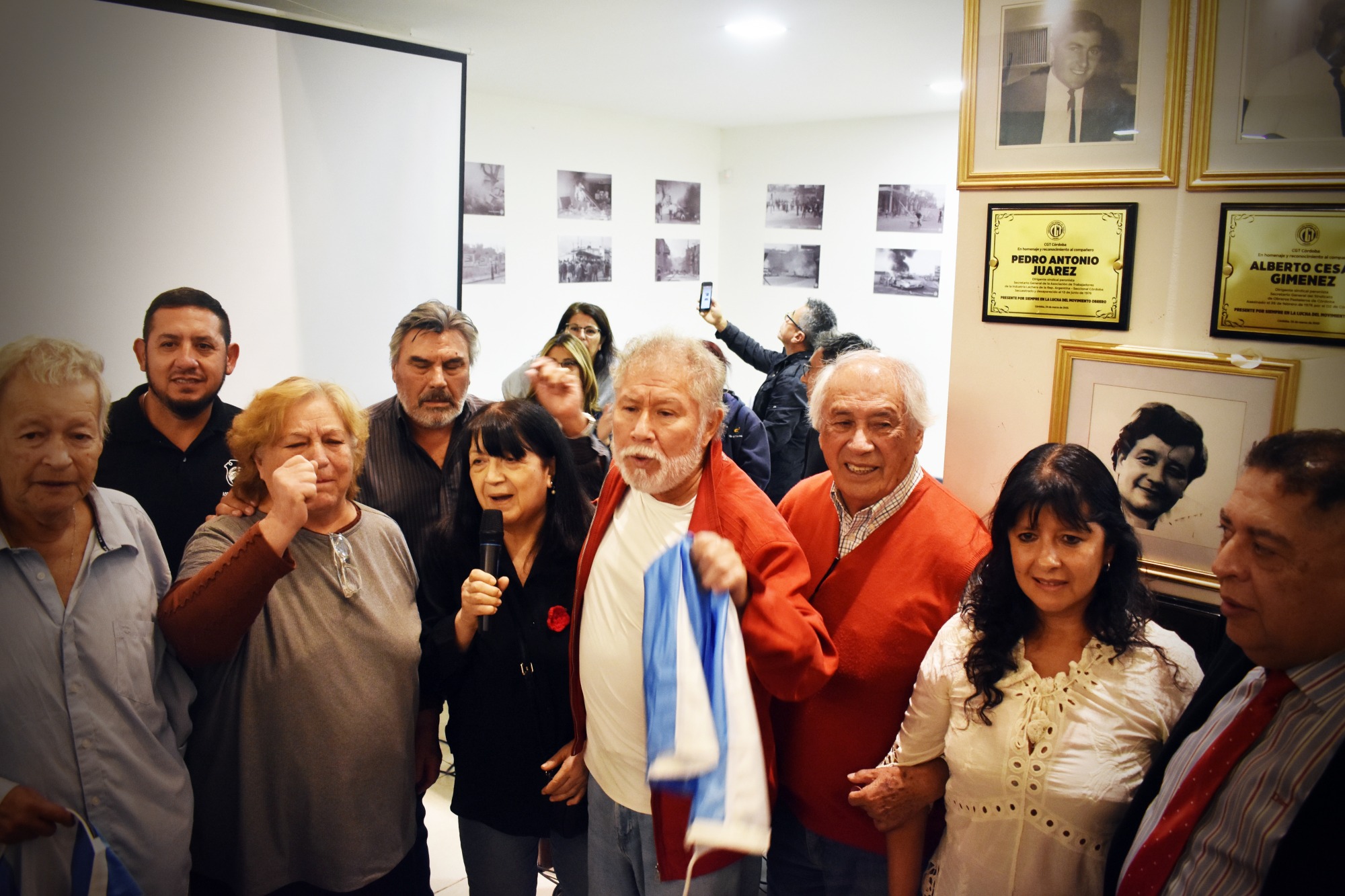 Homenaje a los secretarios generales desaparecidos y asesinados en Córdoba