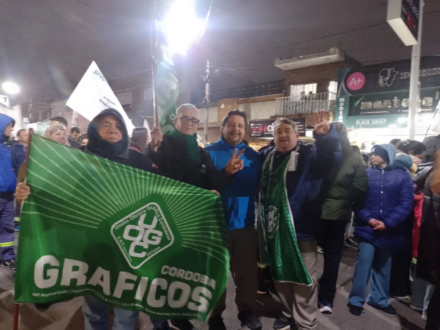Solidaridad con la lucha de químicos y petroquímicos de Río Tercero