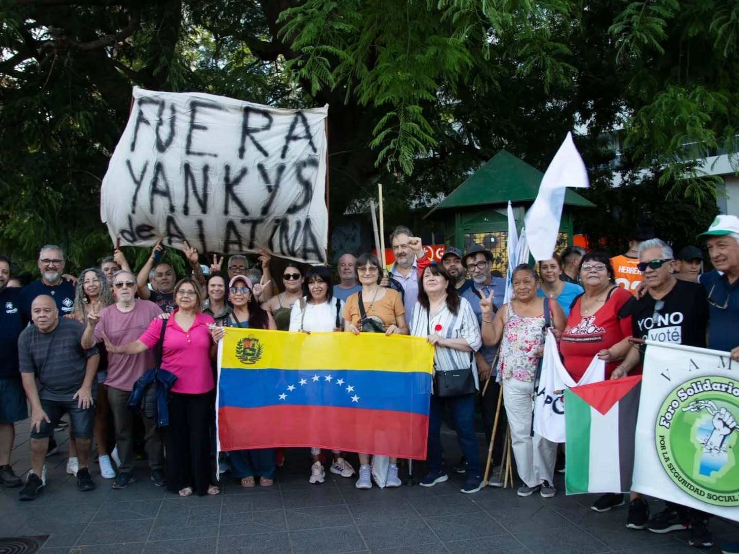 Fuera yankis de Venezuela y de la Patria Grande