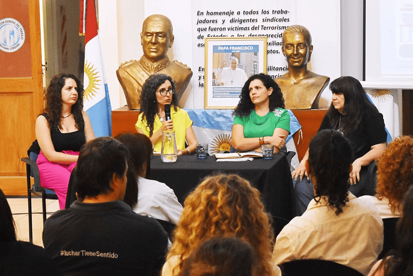 Charla-debate “Los efectos de la reforma laboral en las mujeres trabajadoras”
