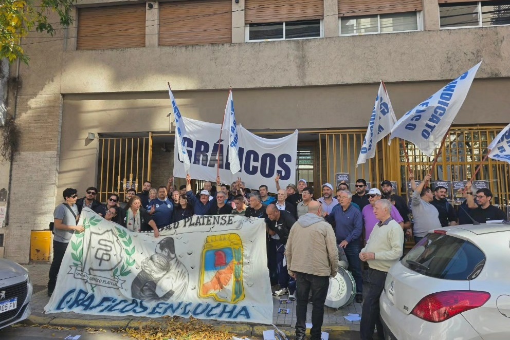 Unidad en la lucha por la dignidad salarial: protestamos frente a la FAIGA Unidad en la lucha por la dignidad salarial: protestamos frente a la FAIGA