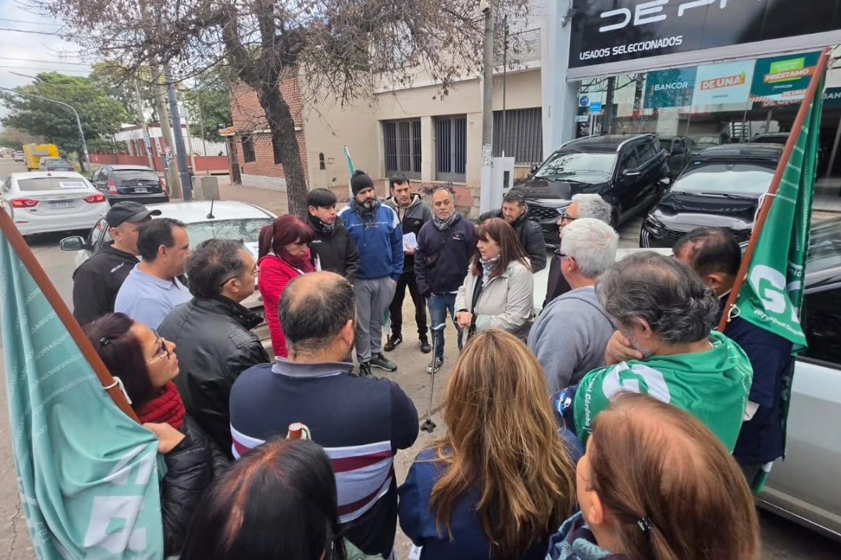 Volanteada en los talleres gráficos de Córdoba Volanteada en los talleres gráficos de Córdoba