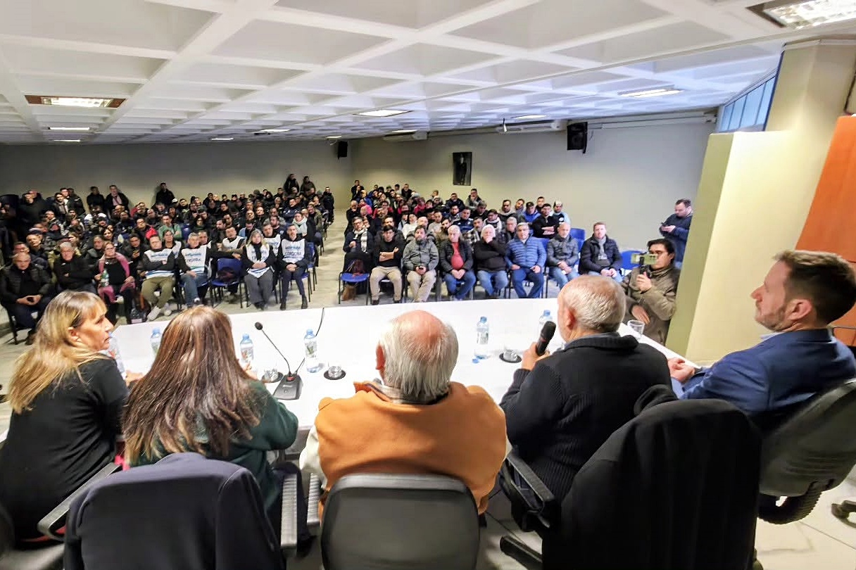 Plenario conjunto de las centrales obreras en la UOM: unidad, organización y lucha