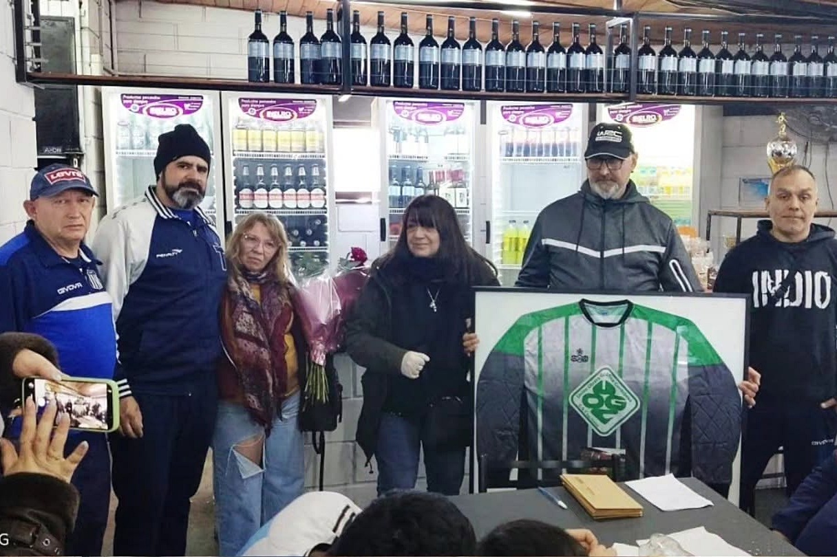 Jornada de fútbol, encuentro y homenaje al compañero Juan José Méndez Jornada de fútbol, encuentro y homenaje al compañero Juan José Méndez